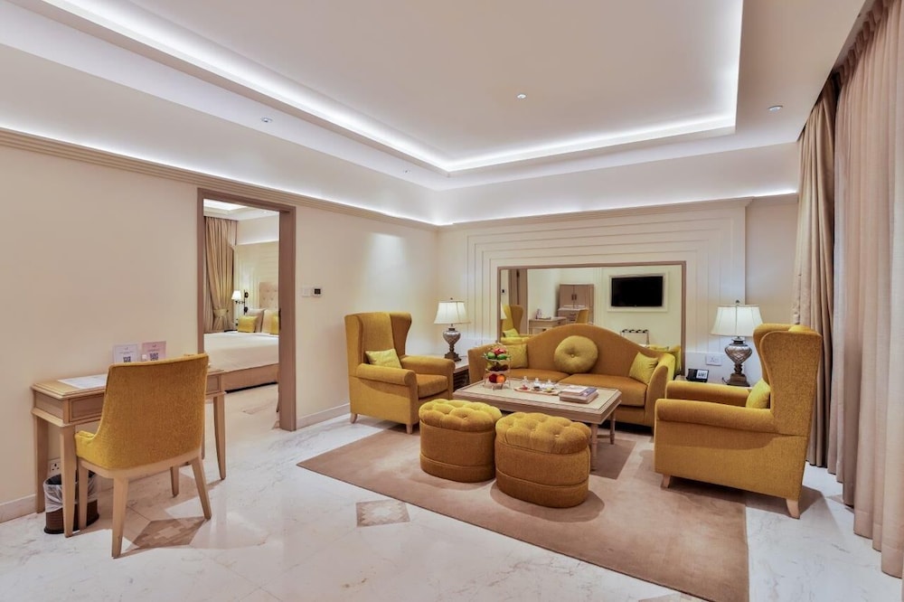 Executive Suite, 1 Bedroom - Photo 5