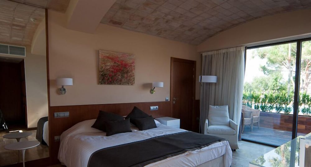 Superior Double Room, Jetted Tub (Bungalow) photo 3