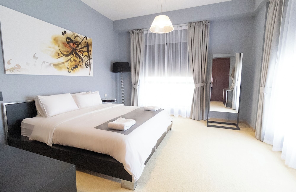 Comfort Apartment, 2 Bedrooms, Balcony, Marina View