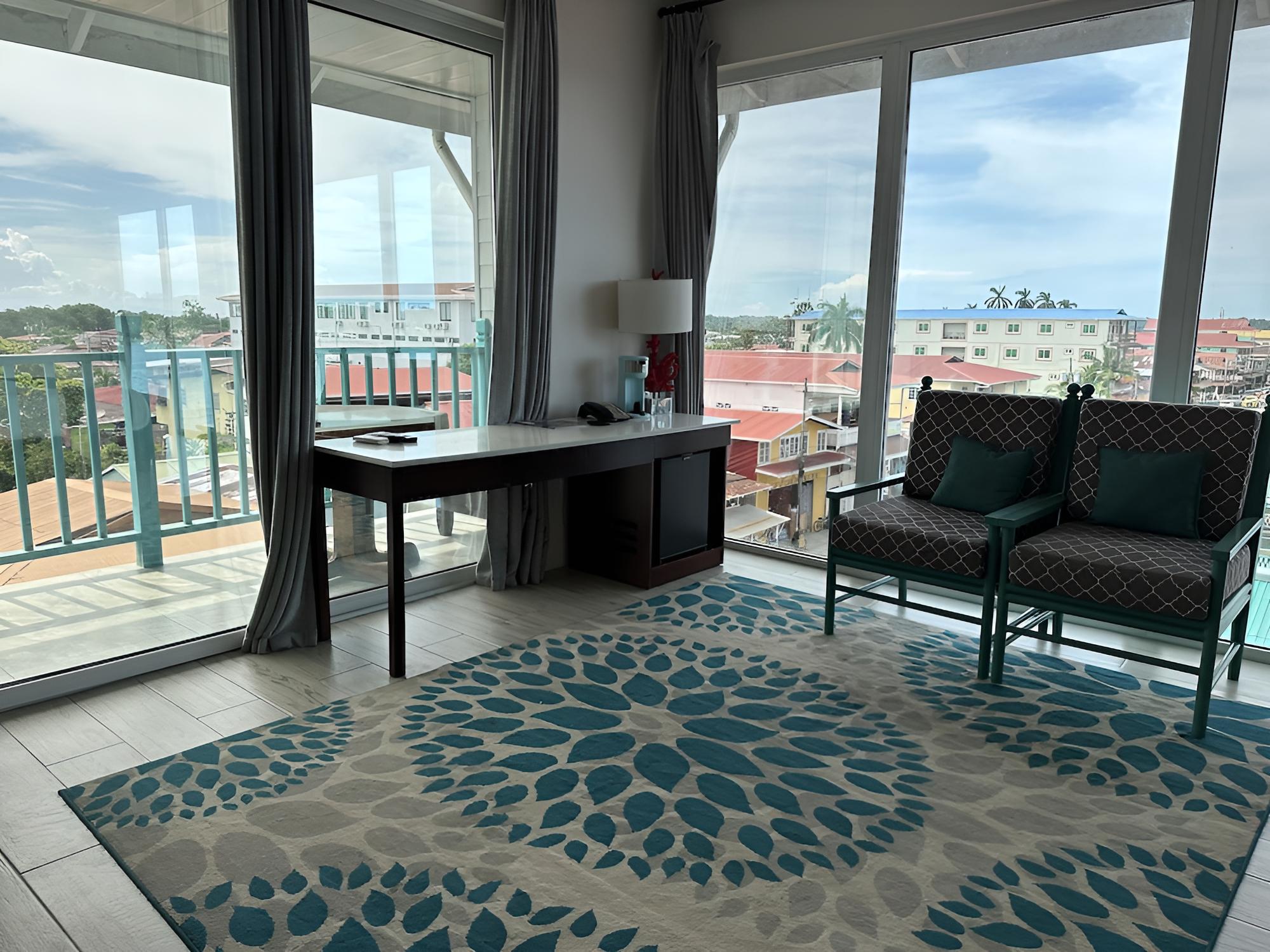 Luxury Suite photo 1