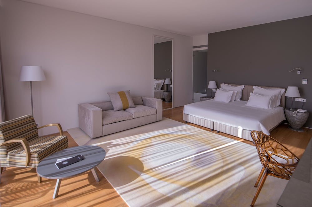 Junior Suite (Camellia) photo 3