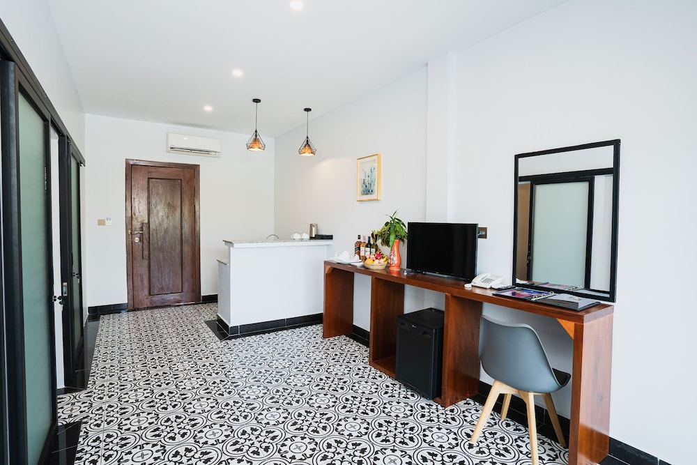 Family Room, 2 Bedrooms, Garden View photo 1