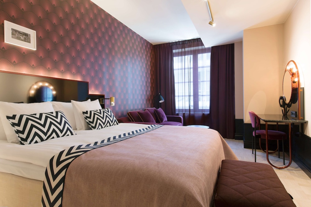 Room, 1 King Bed with Sofa bed (Grande)