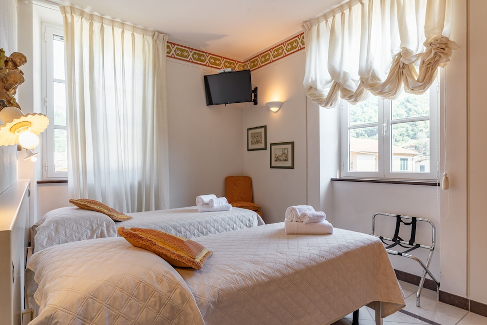 Standard Room photo 1