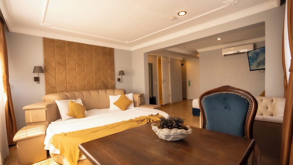 Standard Room, 1 King Bed, Non Smoking