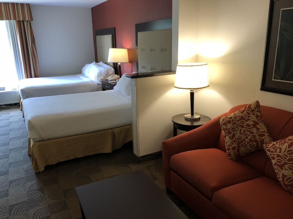Room, Multiple Beds, Non Smoking - Photo 3