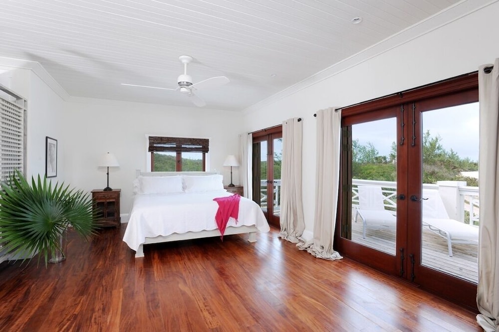 House, 6 Bedrooms