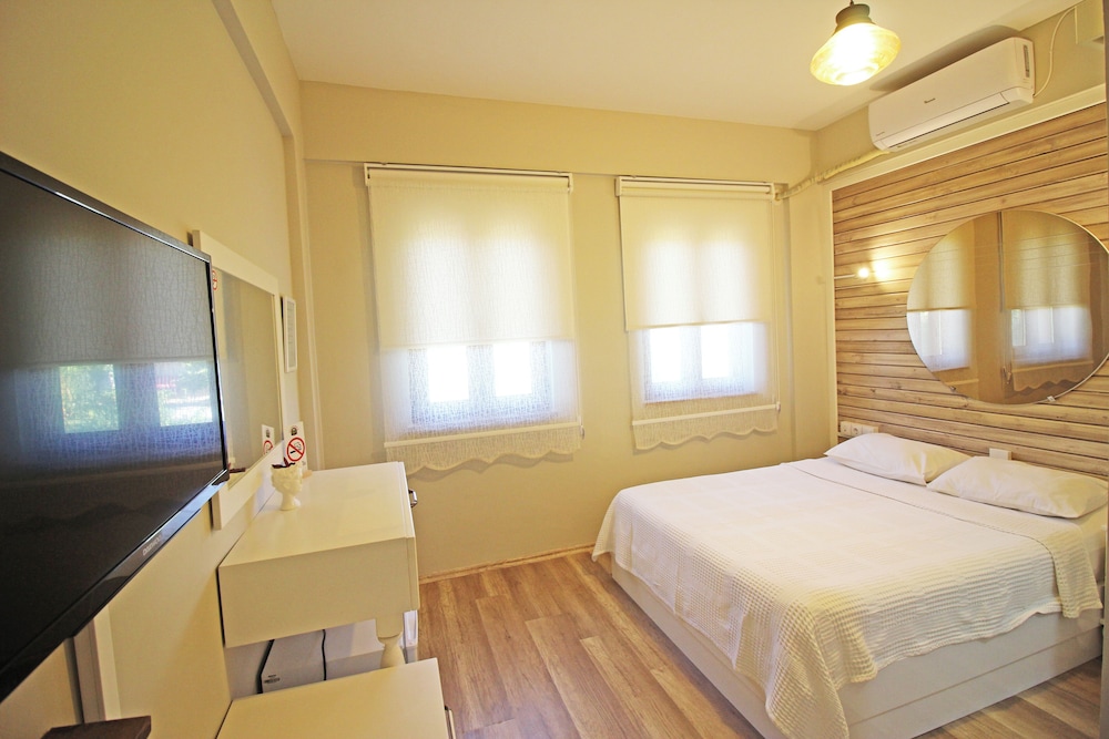 Standard Double Room photo 3