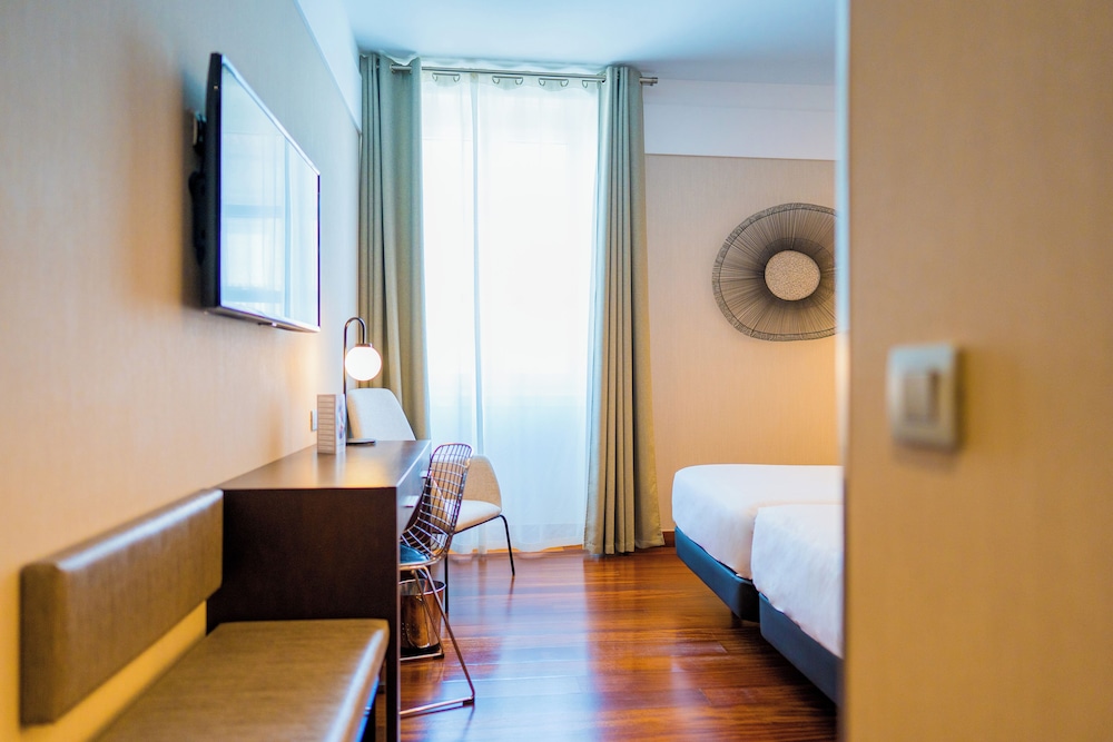 Standard Room - Photo 11