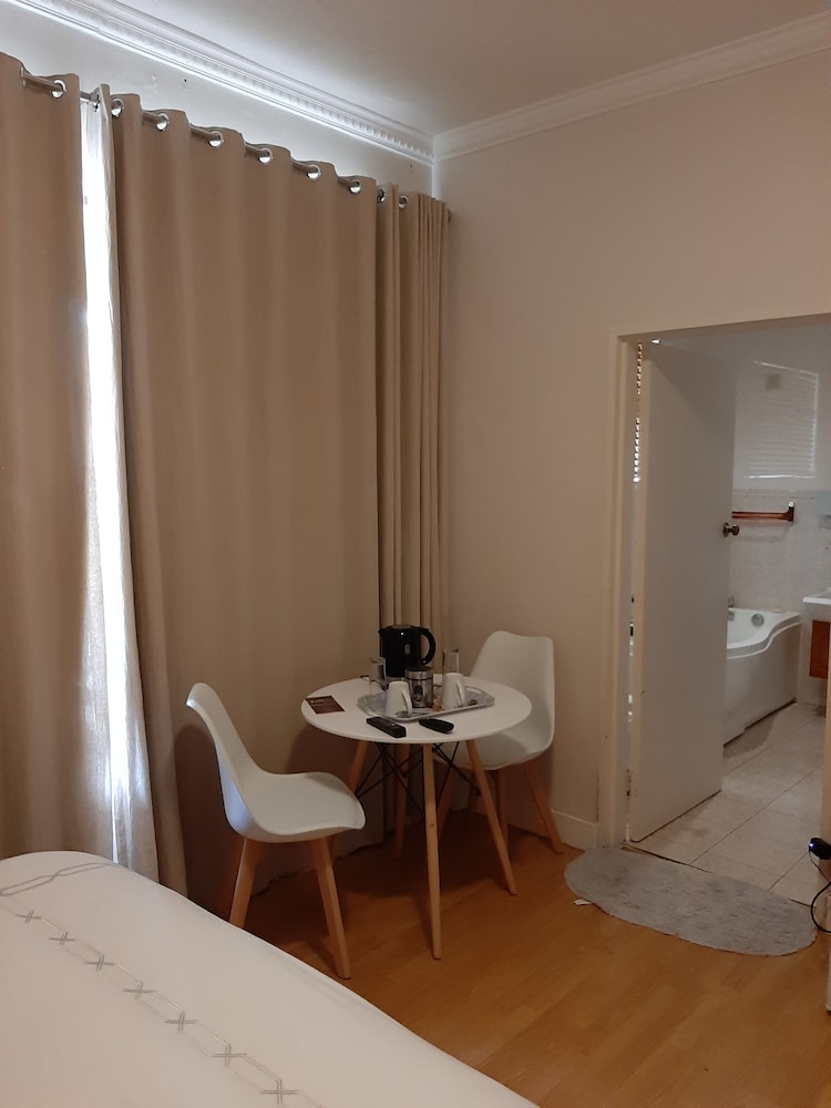 Standard Room photo 2