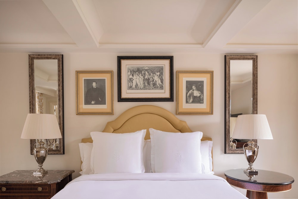 Standard Suite, 1 King Bed
