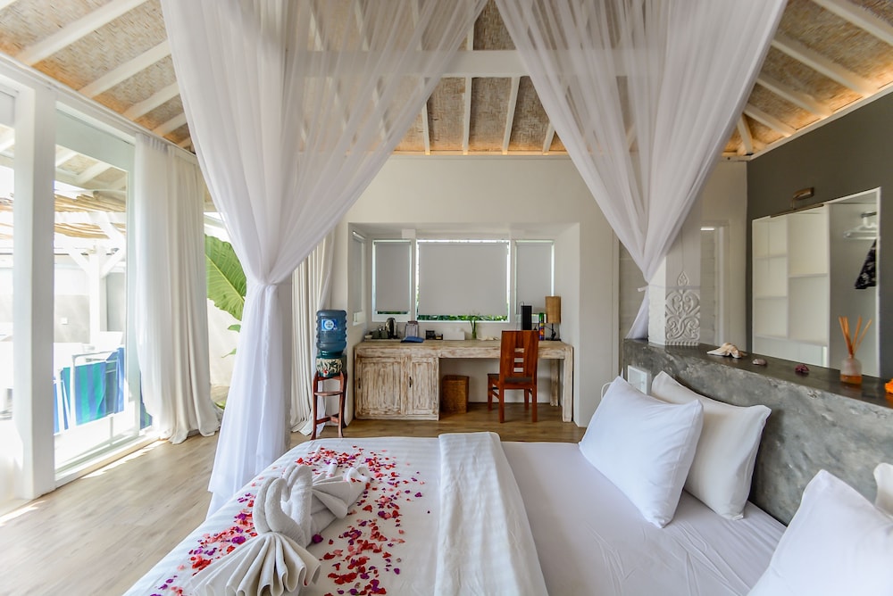 Honeymoon Suite photo 2