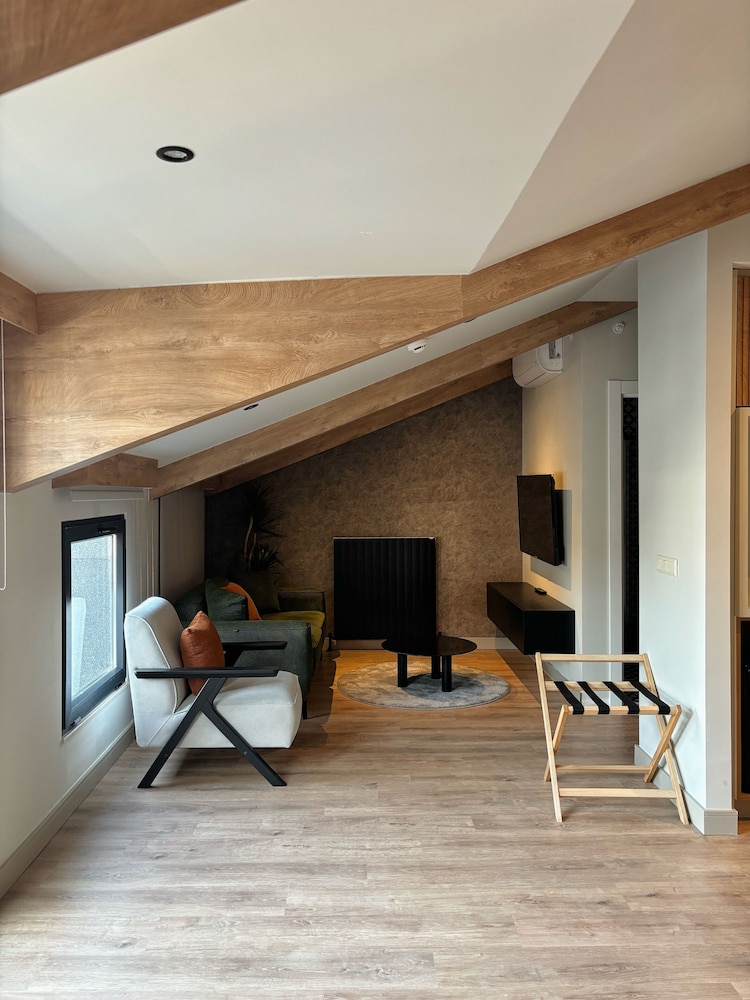 King Suite with Sea View photo 3