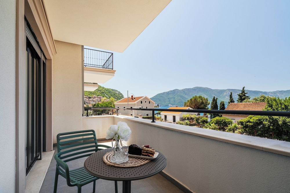 Deluxe Apartment, 2 Bedrooms, Sea View