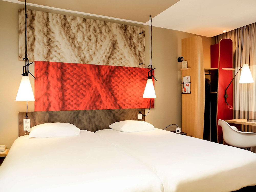 Standard Room, 2 Twin Beds - Photo 1