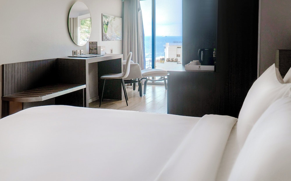 Classic Double Room, Partial Ocean View photo 1