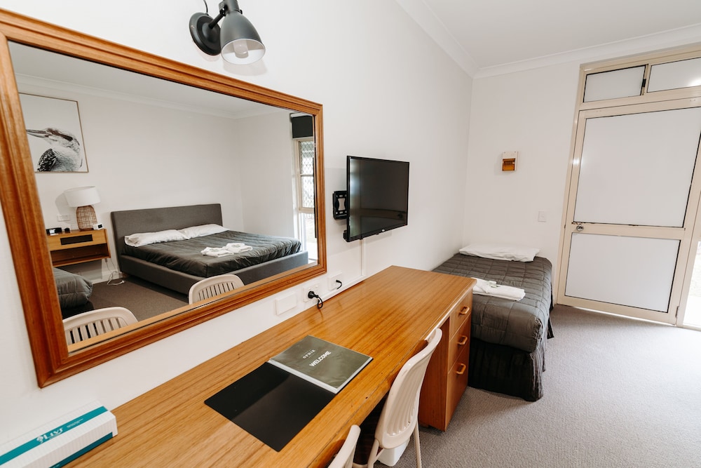 Standard Room photo 2