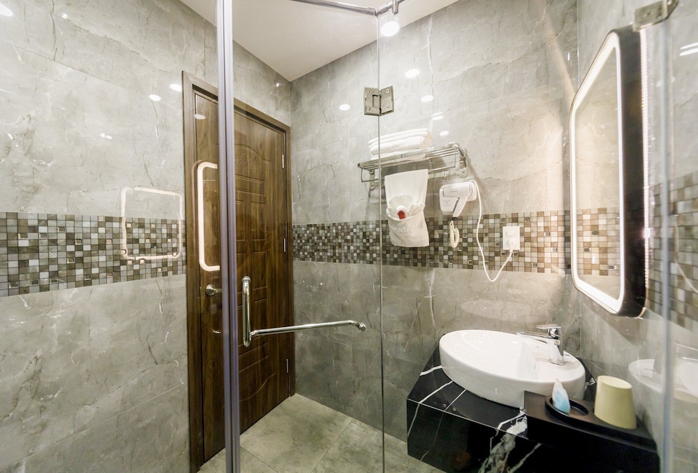 Quadruple Room - Photo 4