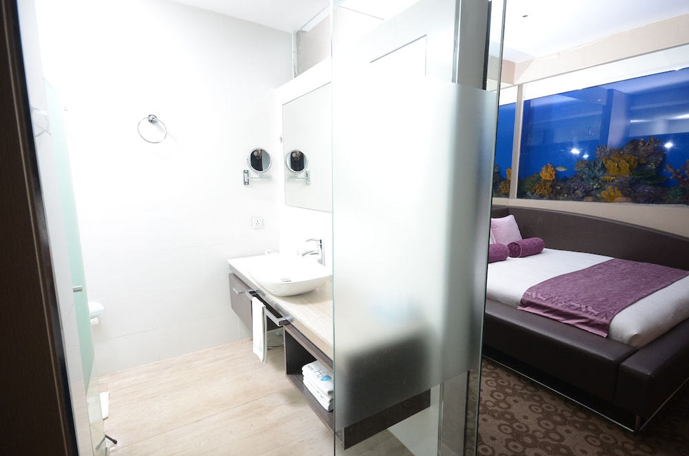 Aqua Room - Photo 11