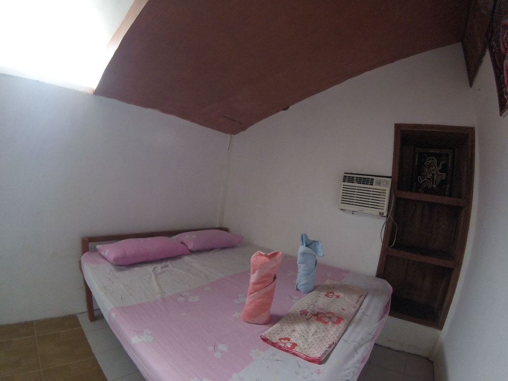 Basic Double Room photo 2