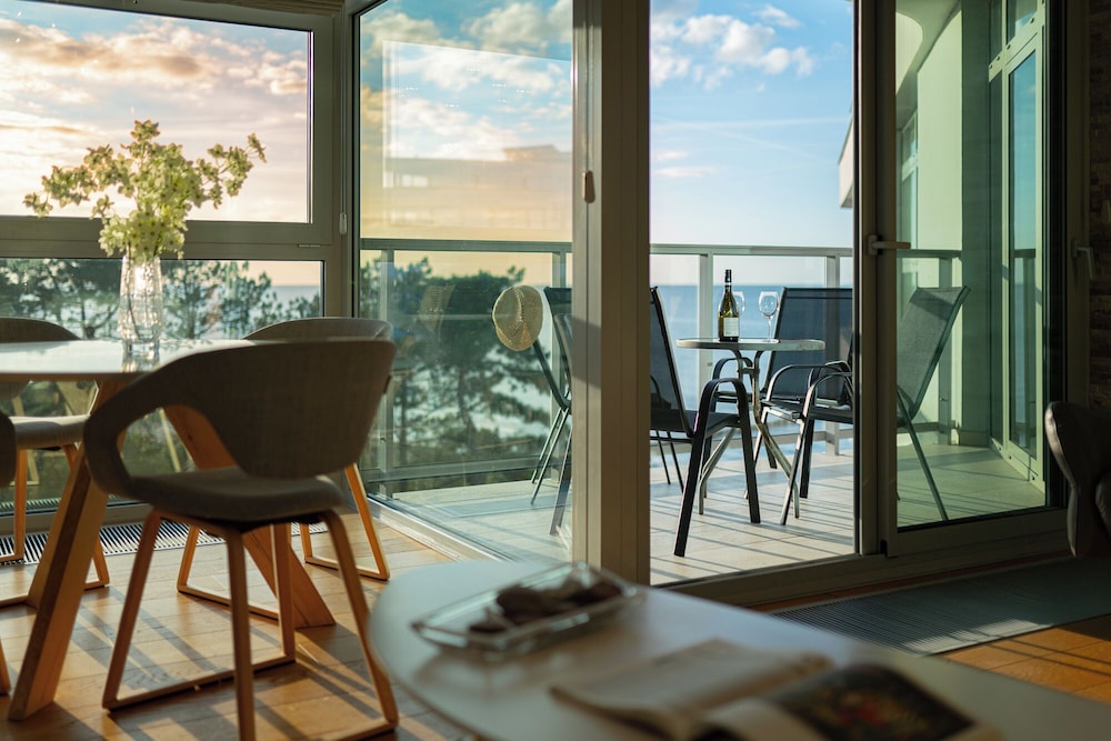 Deluxe Apartment, Partial Sea View (III)
