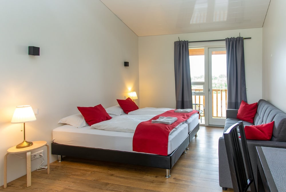 Basic Double or Twin Room, 2 Twin Beds, Mountain View photo 1