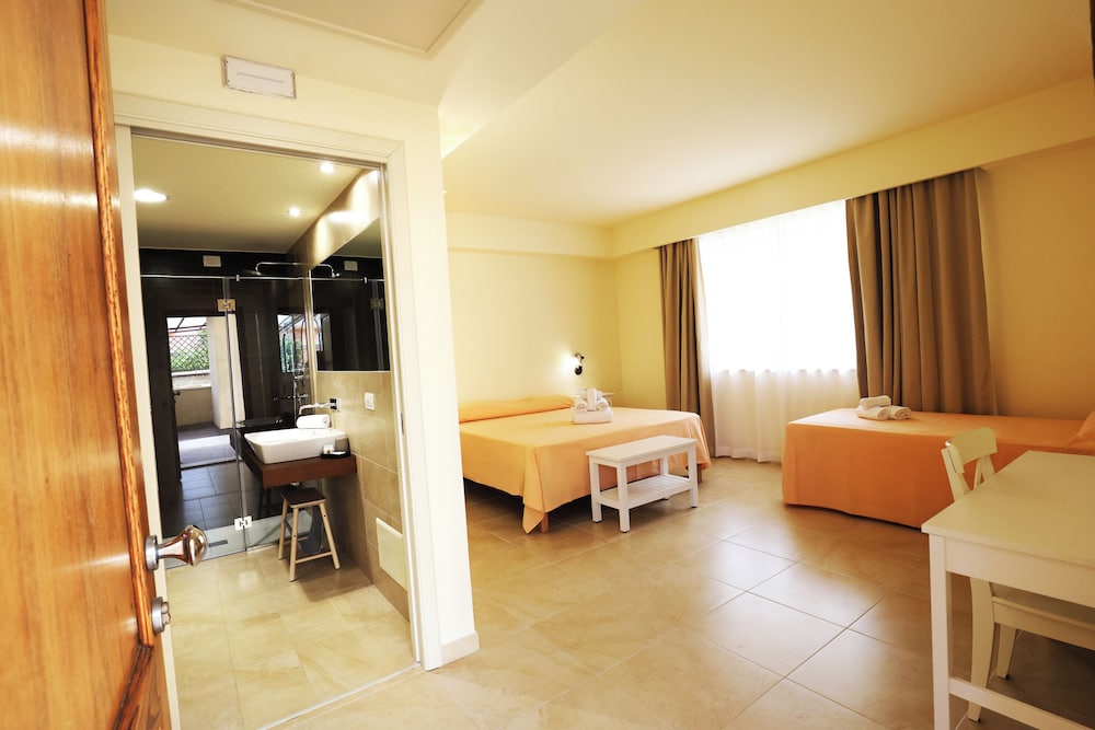 Comfort Triple Room - Photo 3