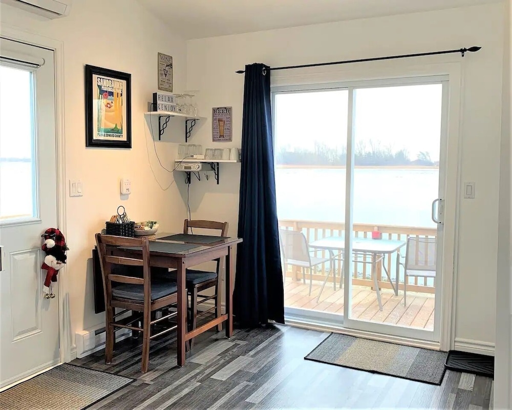 Sandbanks Cottage