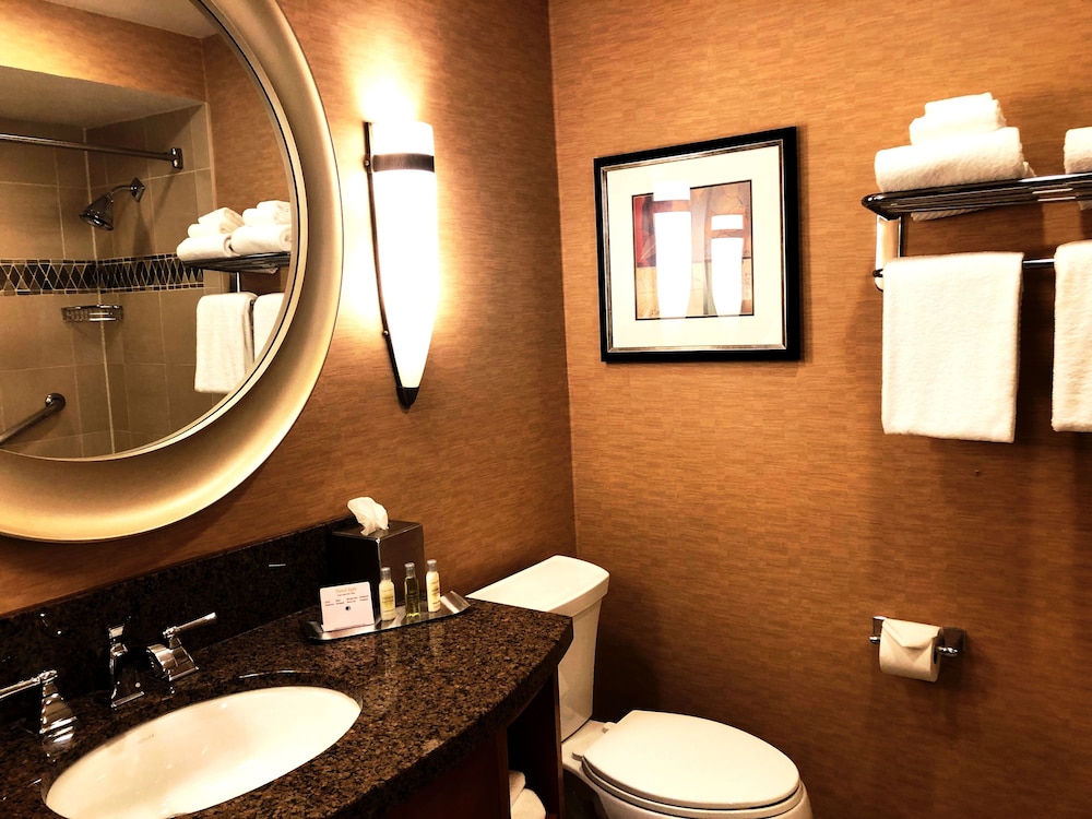 Room, 2 Queen Beds (River Side) - Photo 7