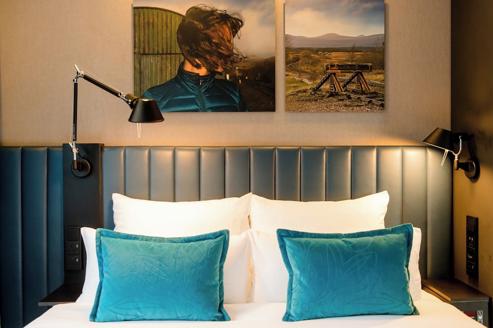 Comfort Room, 1 Queen Bed photo 2