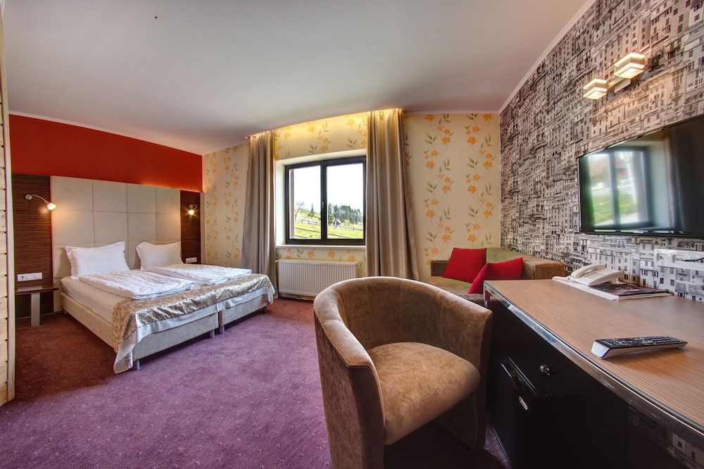 Junior Suite (No Balcony) photo 2