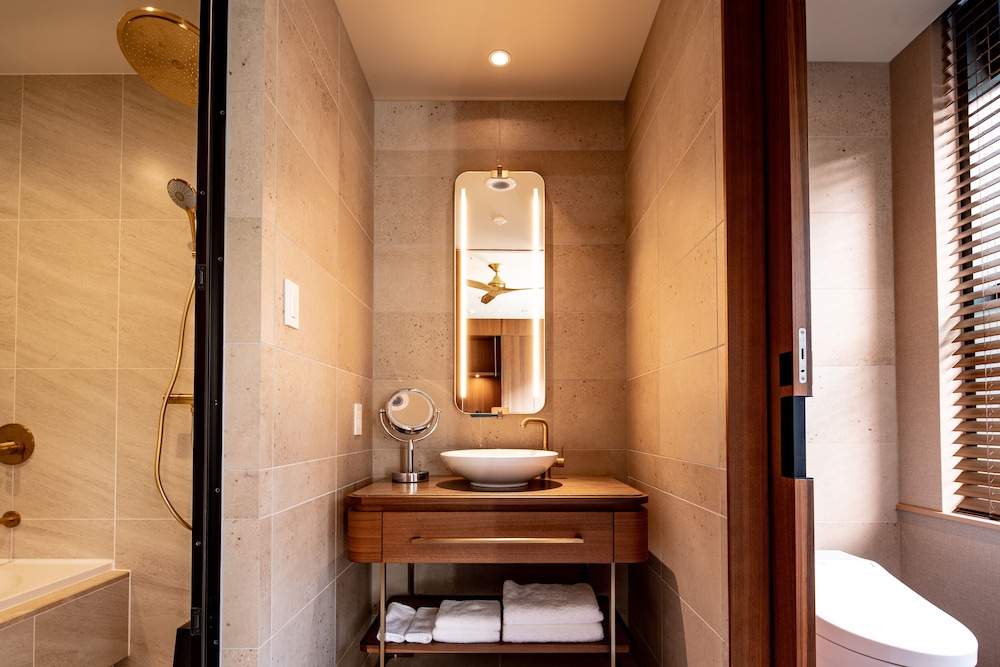 Executive Double Room with Club Lounge Access, Non Smoking (Episode 2) (Single Use) - Photo 4