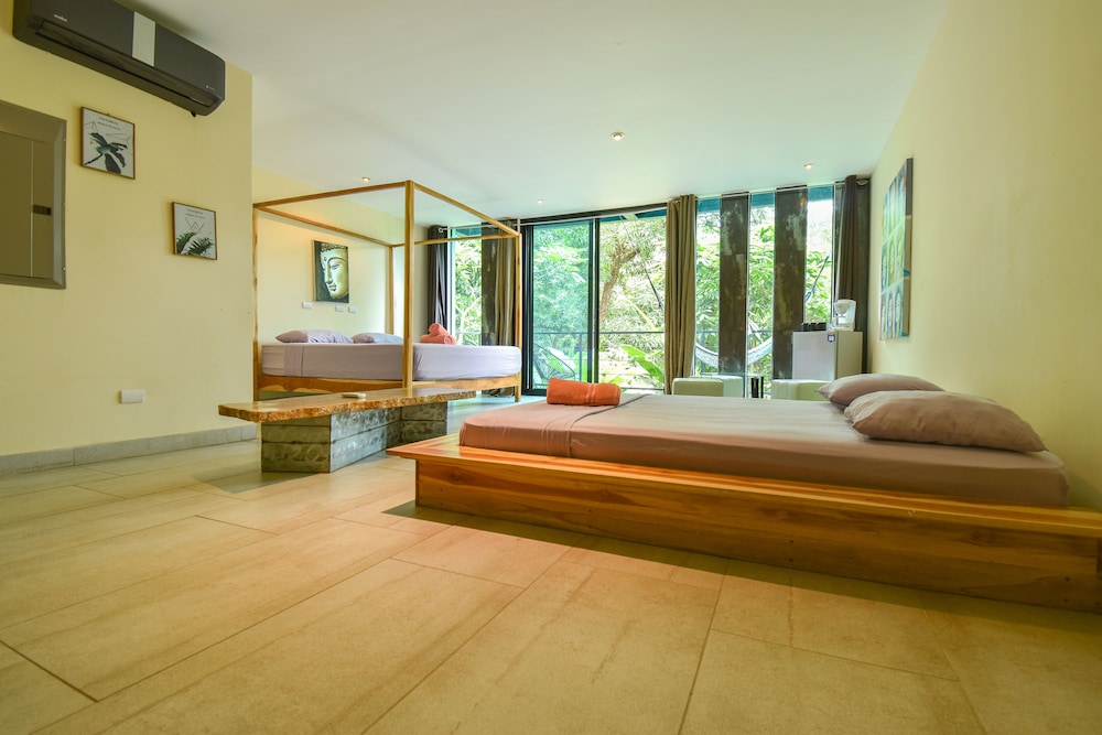 Triple Room with Balcony photo 3