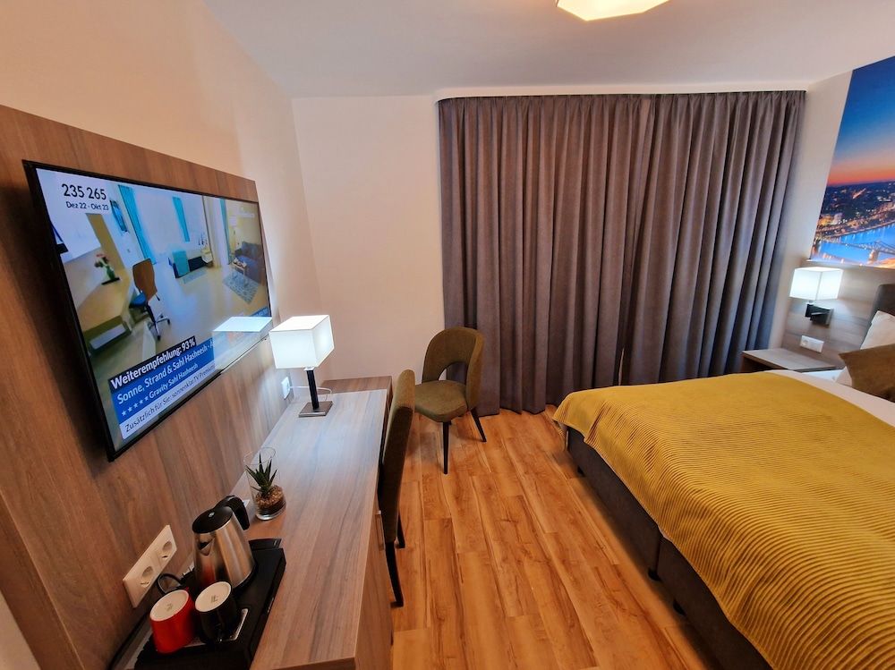 Design Double or Twin Room - Photo 21