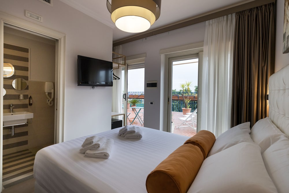 Standard Room photo 1