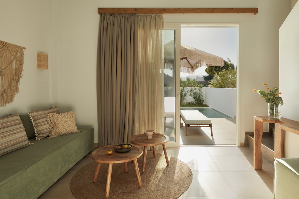 Suite with Private Pool