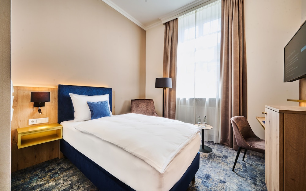 Superior Single Room, 1 Twin Bed, Private Bathroom