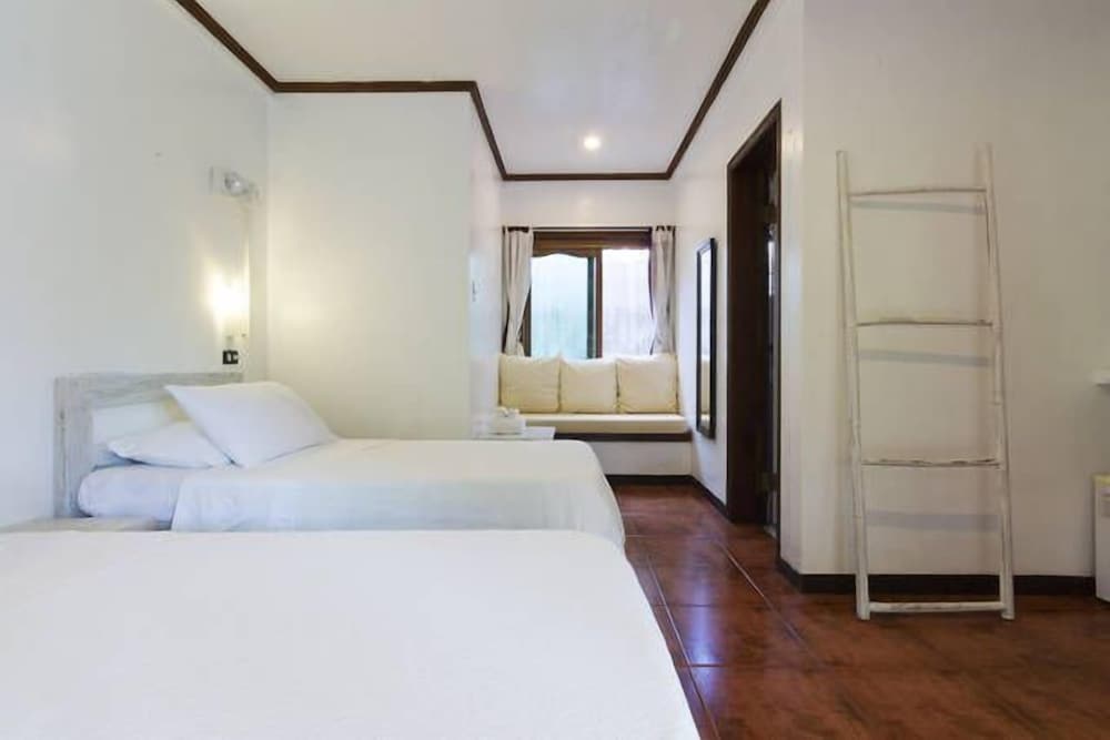 Standard Twin Room, Balcony photo 3
