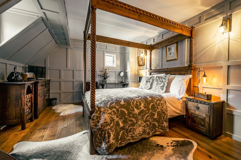 Double Room (The Chamber) photo 2