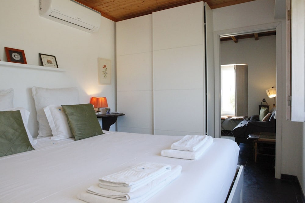 House, 2 Bedrooms, Accessible, Kitchen photo 1