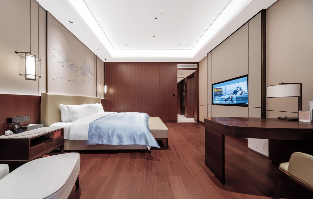 Luxury Suite, Courtyard View photo 2