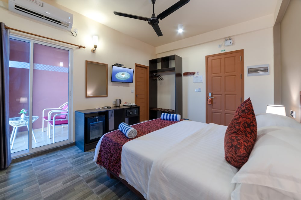 Deluxe Double with Island View