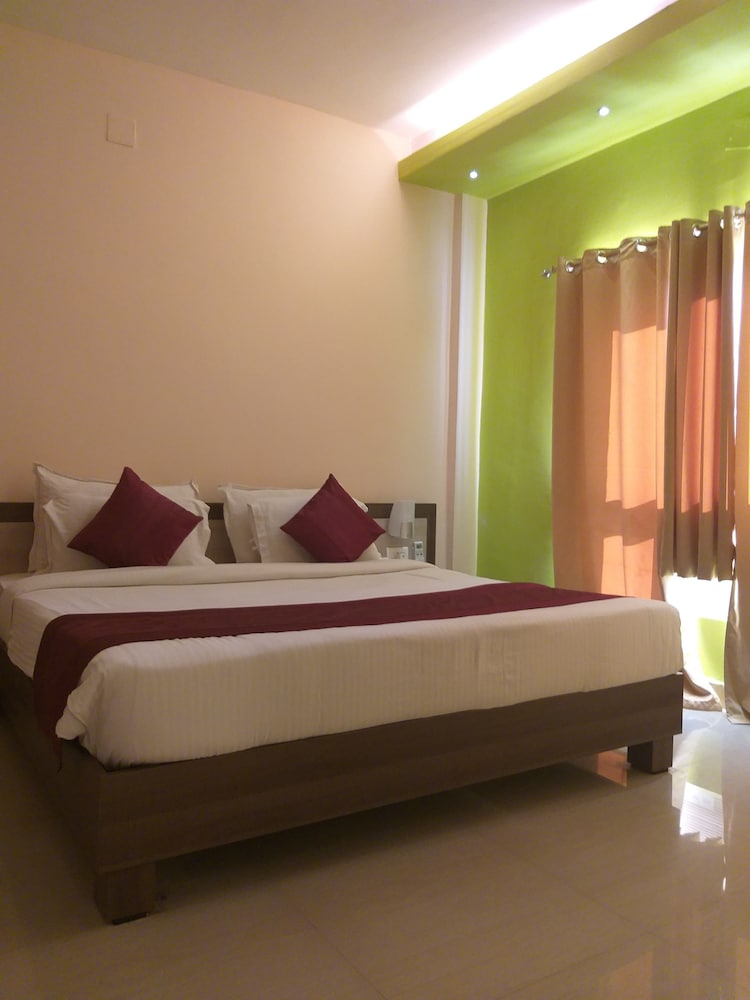 Luxury Studio Suite, Garden View photo 2