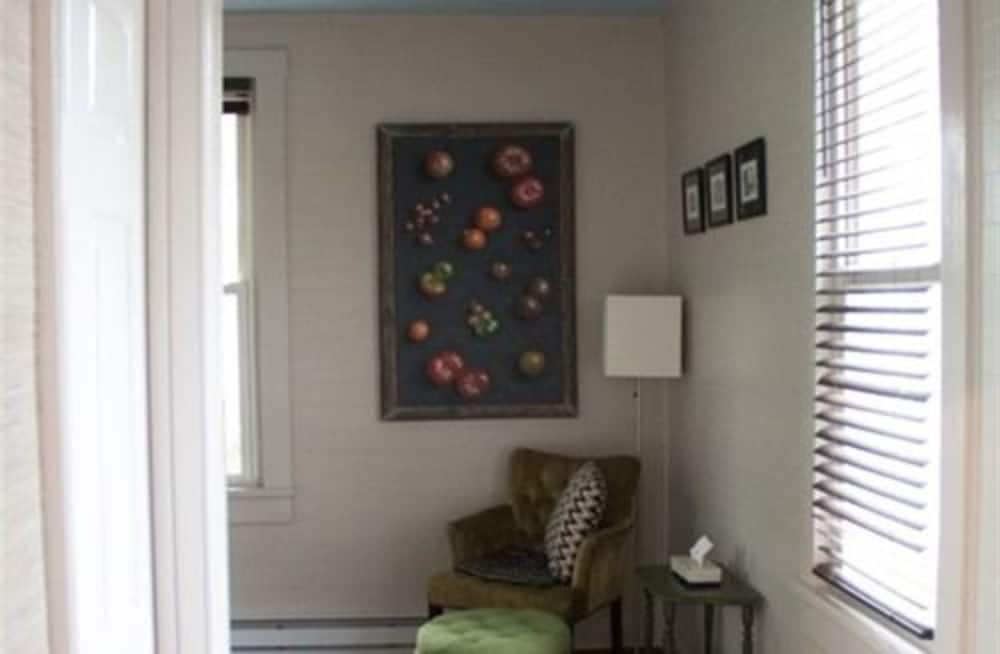 Standard Studio Suite, 1 Bedroom photo 1
