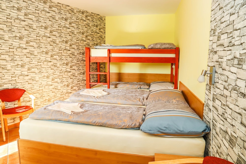 Quadruple Room photo 2