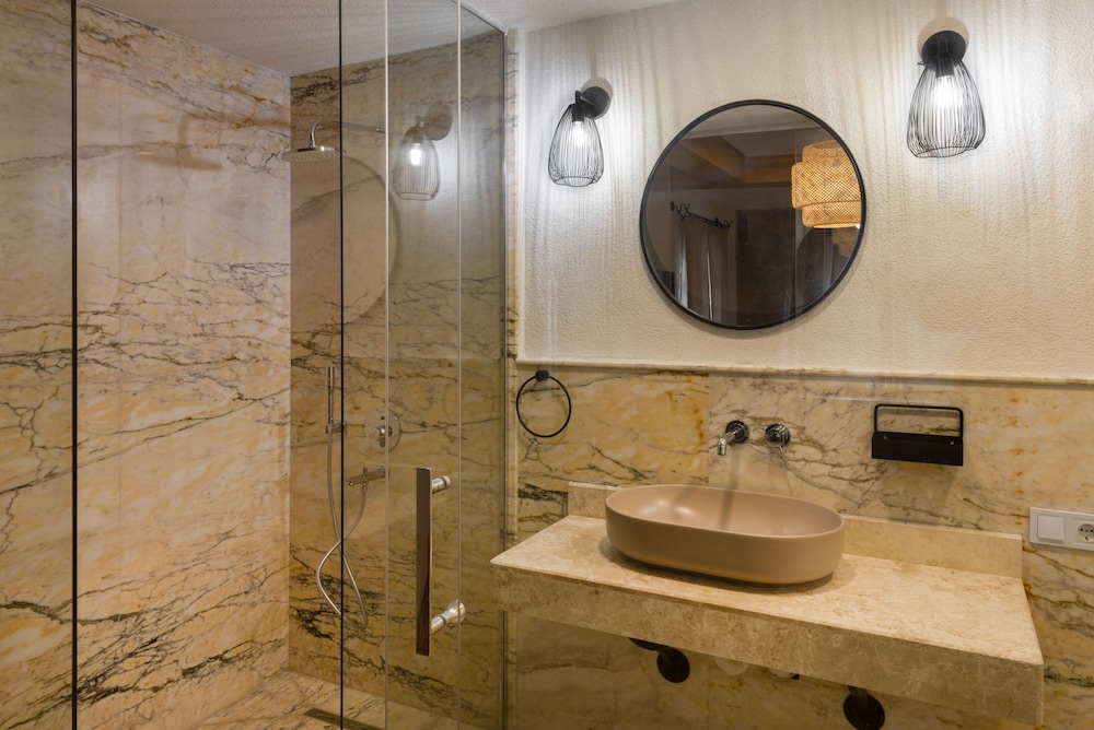 Signature Room - Photo 9