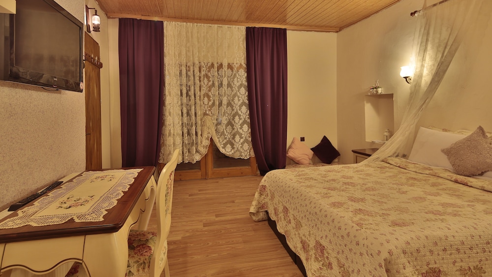 Elite Room