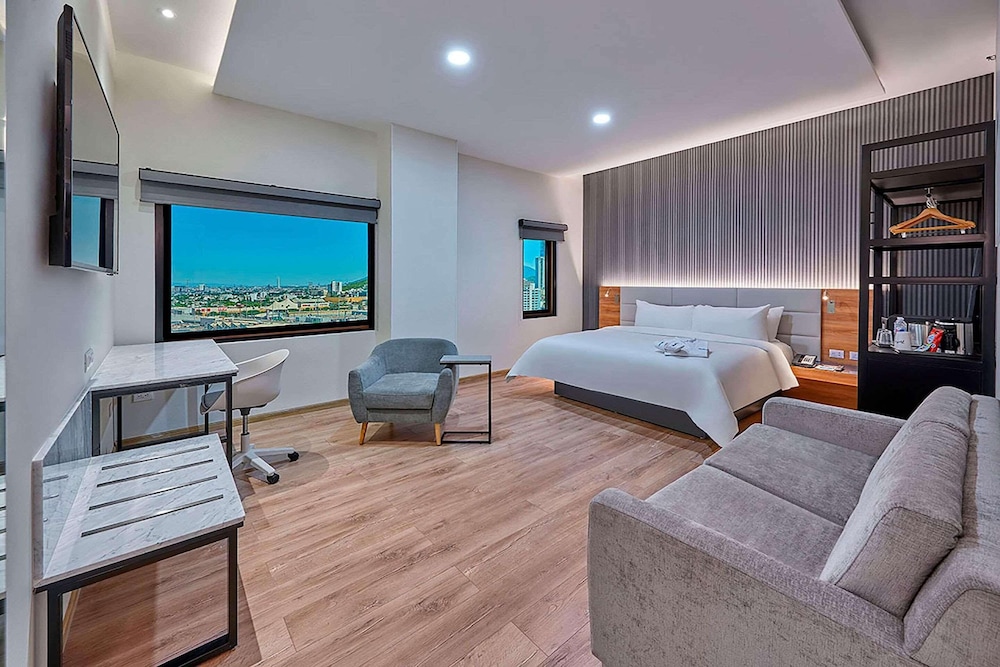 Premium Studio, 1 King Bed, Non Smoking