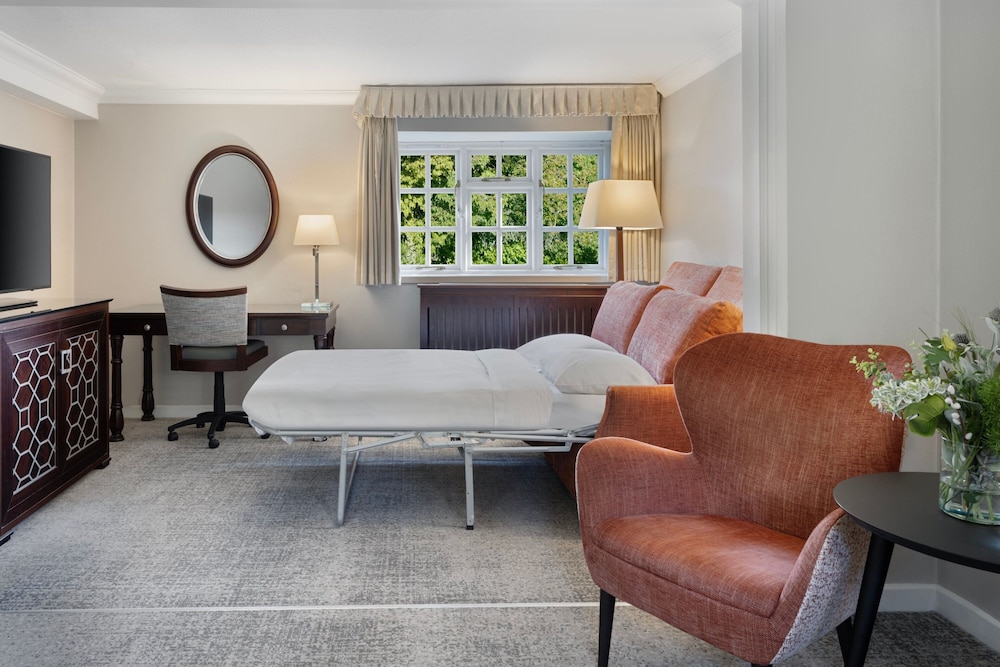 Suite, 1 Bedroom - Photo 7