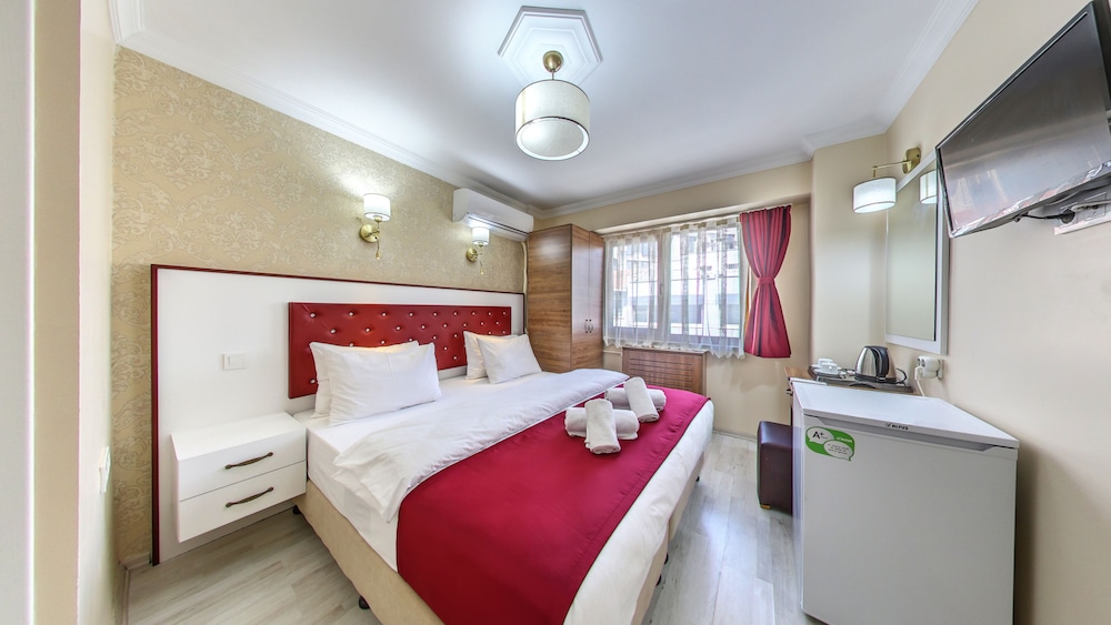 Standard Double Room, 1 Queen Bed, City View photo 3